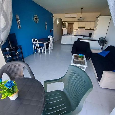 Spinola Bay Sea Front Apt 6 Сент Джулианс Экстерьер фото