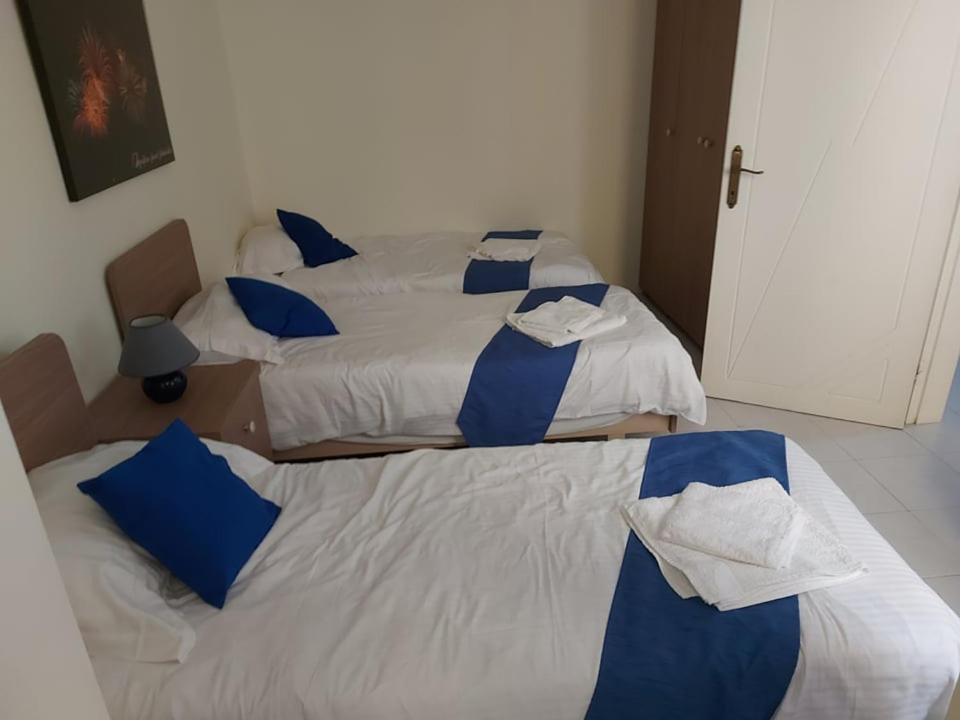 Spinola Bay Sea Front Apt 6 Сент Джулианс Экстерьер фото