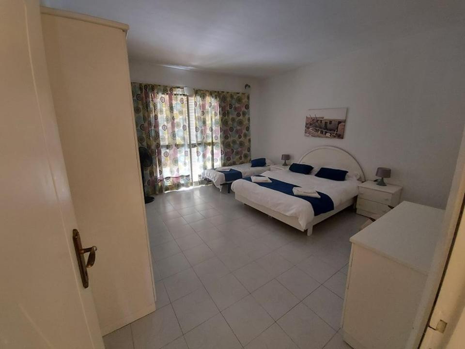 Spinola Bay Sea Front Apt 6 Сент Джулианс Экстерьер фото